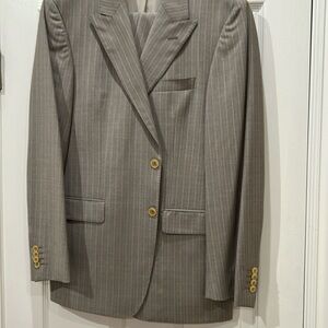 Men suit / size 52/ made in Italy/ 100% wool/ beige color